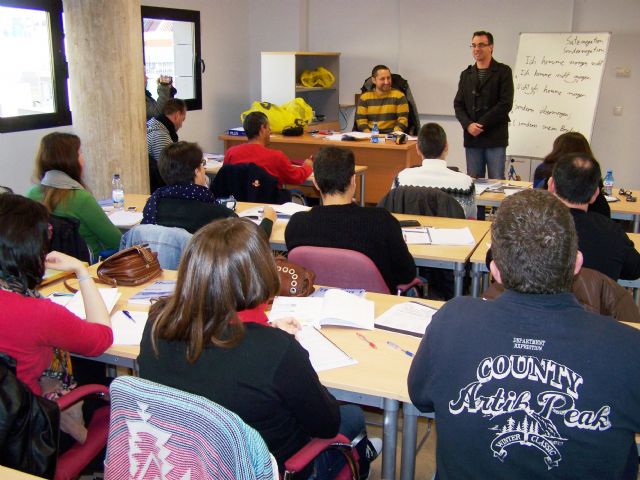 Desempleados aguileños se forman en  Alemán de atención al público y Servicios de bar-cafetería - 2, Foto 2