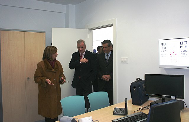 Valcárcel afirma que el Gobierno mantiene su compromiso con la sanidad pública con la mejora y apertura de nuevos centros sanitarios - 1, Foto 1