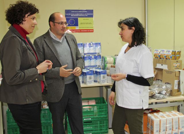 Los Servicios Sociales destinaron 7.308 kilos de alimentos a las familias más desfavorecidas de Puerto Lumbreras durante 2012 - 1, Foto 1
