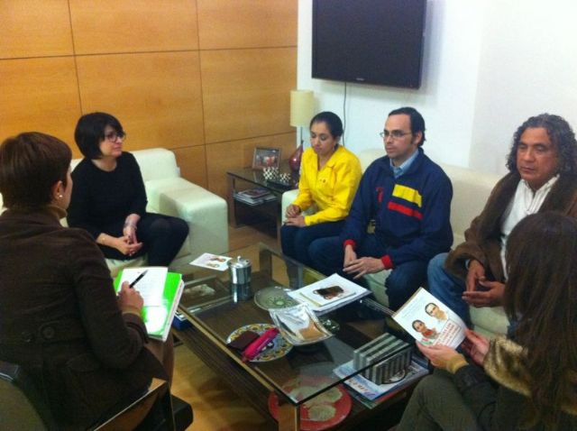 Autoridades municipales se reúnen con candidatos políticos a la Asamblea Nacional de Ecuador - 1, Foto 1