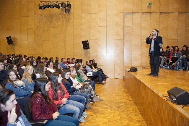 Manuel Rivas inaugura la VIII edición del Premio Mandarache - 1, Foto 1