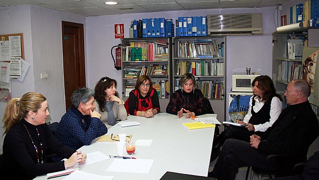 Presidencia colabora con Alcantarilla para fomentar la detección precoz de la violencia género - 1, Foto 1