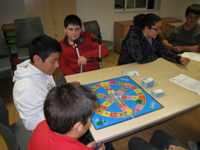 Se reinicia en el Espacio Joven de San Roque las actividades de ocio para jóvenes en Totana, Foto 1