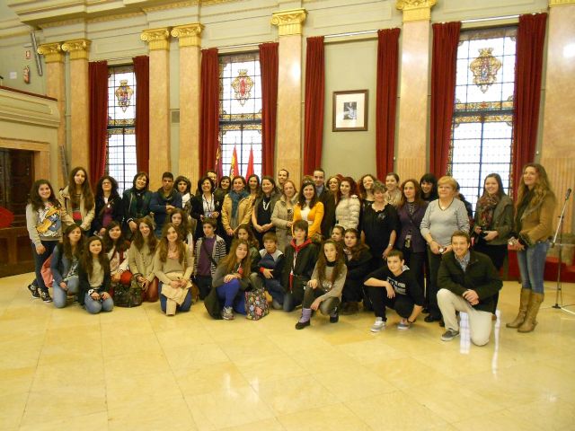 María Dolores Sánchez ofrece una recepción a estudiantes y alumnos del CEIP Narciso Yepes - 1, Foto 1