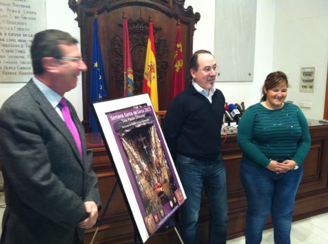El viernes se inaugura en el Casino la exposición de las 13 obras que han participado en el Concurso de Carteles para la Semana Santa 2013 - 1, Foto 1