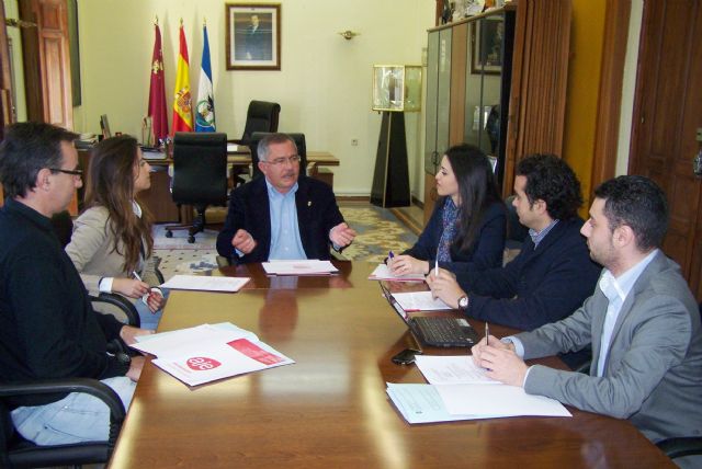 El Ayuntamiento de Águilas y AJE Guadalentín fomentarán la cultura emprendedora en el municipio - 1, Foto 1