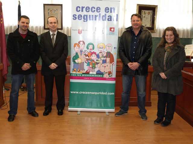 Jesús Hernández, Tomás Pérez, Juan Felipe Cano y Ascensión Nicolás, Foto 1