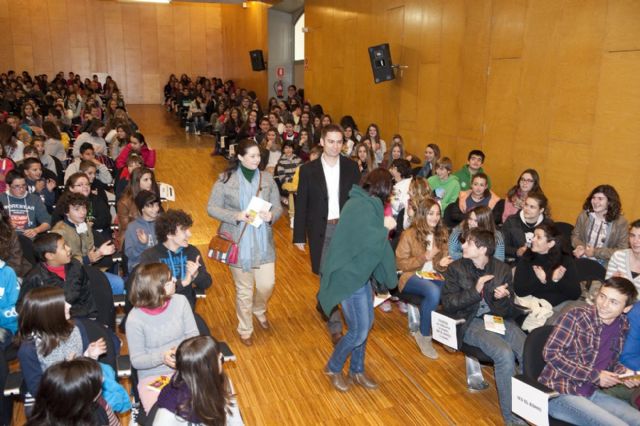 La tolerancia se abre paso en la novela de David Fernández Sifres, finalista del Premio Hache - 4, Foto 4