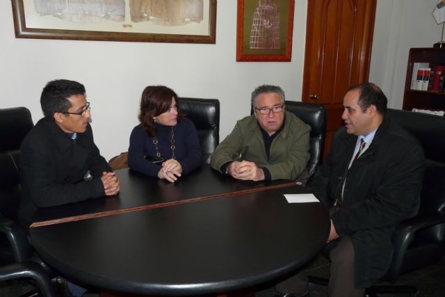 El Alcalde de Molina de Segura recibe la visita del Delegado Saharaui en Murcia y muestra su apoyo a los presos políticos saharauis - 1, Foto 1
