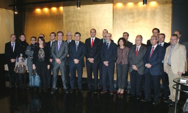 La Asociación de Directivos y el rector de la UPCT buscan soluciones innovadoras para las empresas de la Región - 1, Foto 1