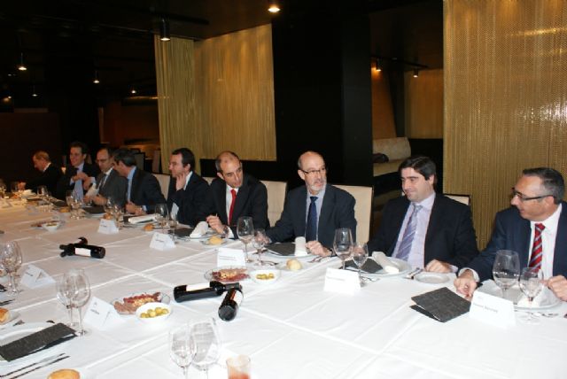 La Asociación de Directivos y el rector de la UPCT buscan soluciones innovadoras para las empresas de la Región - 2, Foto 2