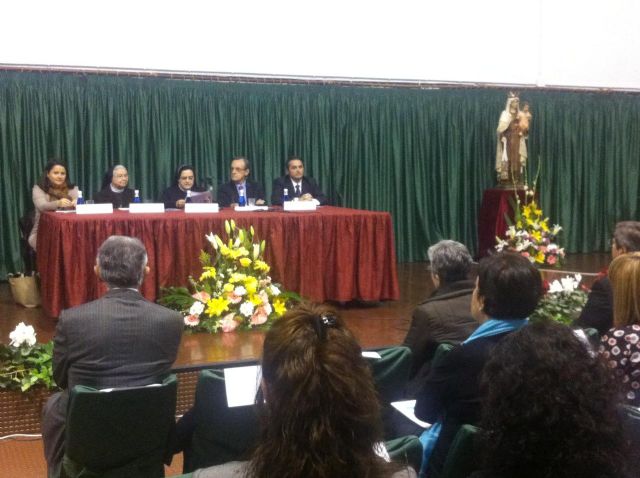María Dolores Sánchez y Rafael Carrasco participan en la inauguración del centenario del colegio Santa María del Carmen - 2, Foto 2