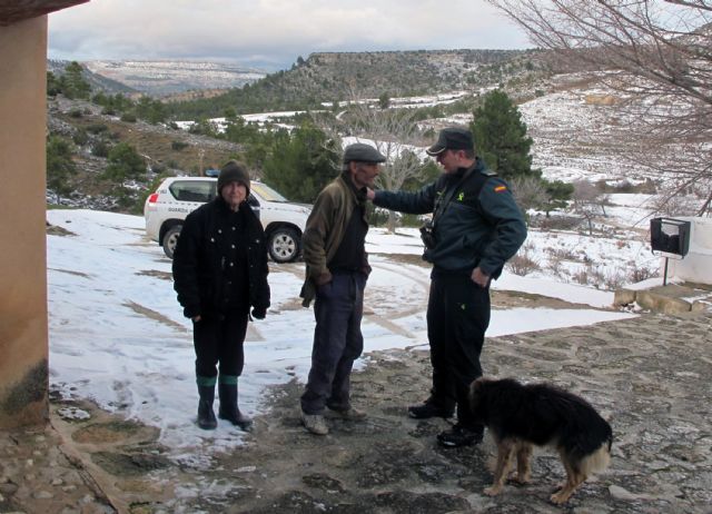 La Guardia Civil auxilia a una persona por el temporal y localiza a un niño desaparecido - 3, Foto 3