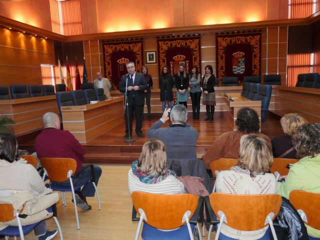 El Ayuntamiento de Molina de Segura recibe la visita del profesorado de varios centros españoles que participan en el Proyecto ARCE con el colegio San Antonio - 2, Foto 2
