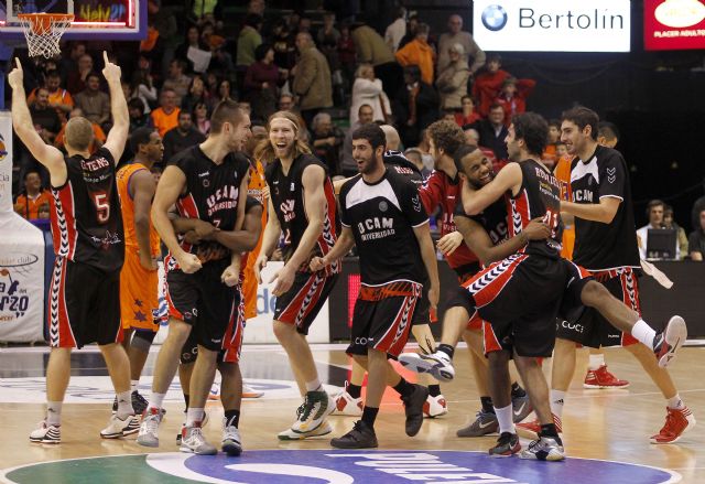 Tillie da la gloria al UCAM Murcia - 3, Foto 3