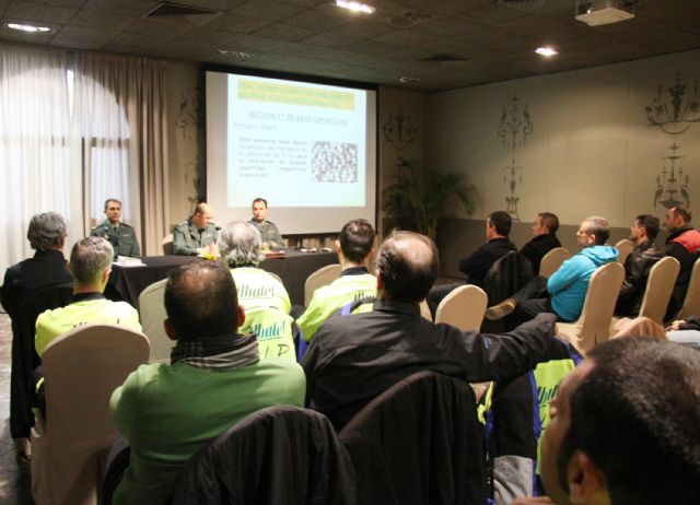 La Guardia Civil de Tráfico imparte un curso sobre seguridad en pruebas ciclistas - 3, Foto 3