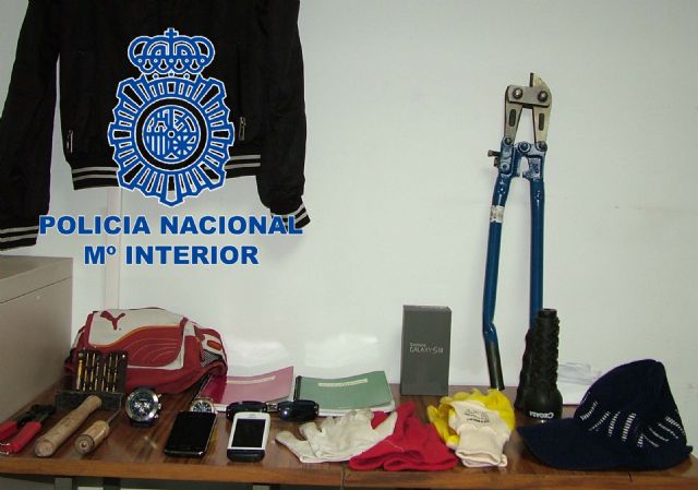 La Policía Nacional detiene al autor de 24 robos con fuerza cometidos en Yecla durante las últimas semanas - 1, Foto 1
