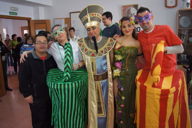 La Musa y Don Carnal acercan el Carnaval al Centro Ocupacional José Moyá y al Servicio Municipal de Apoyo Psicosocial - 5, Foto 5