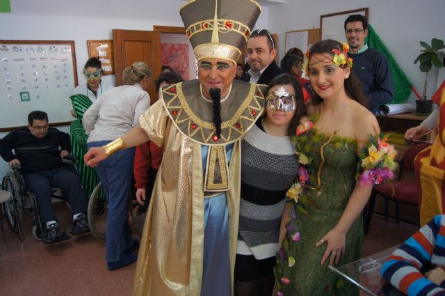 La Musa y Don Carnal acercan el Carnaval al Centro Ocupacional José Moyá y al Servicio Municipal de Apoyo Psicosocial, Foto 7