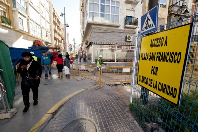 Las obras cortan el tráfico en la calle Gisbert - 4, Foto 4