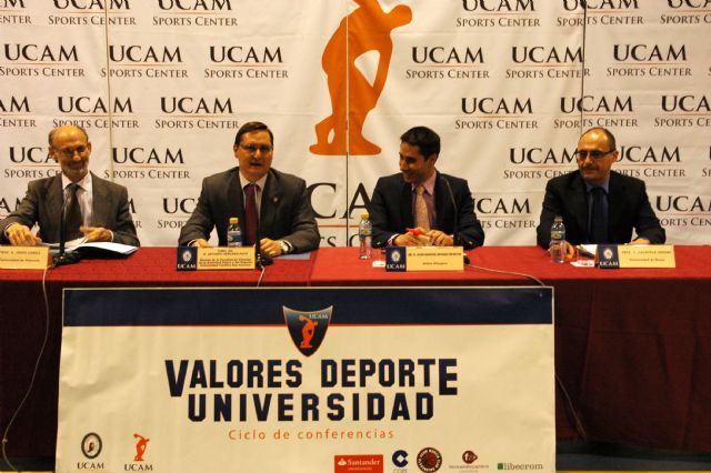 Ciclo de Conferencias ´Valores, Deporte y Universidad´ - 1, Foto 1