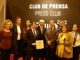 Francisco Jódar recibe en Fitur el Premio Excelencias 2012 por las iniciativas por recuperar los visitantes tras los seísmos