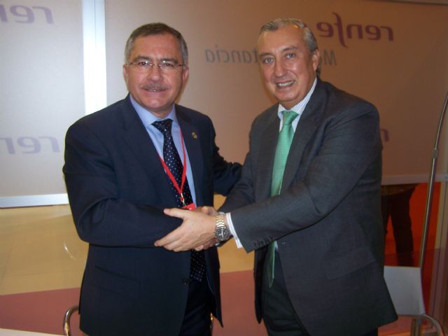 El alcalde de Águilas y el presidente de Renfe firman un convenio de colaboración en FITUR - 1, Foto 1