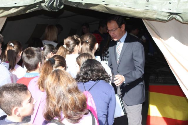 El Jardín del Malecón se convierte en un escaparate de las misiones internacionales de paz de las Fuerzas Armadas - 1, Foto 1
