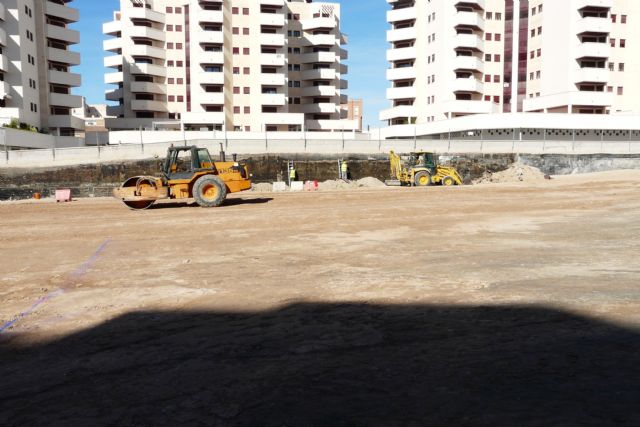 El Alcalde de Molina de Segura visita los trabajos de relleno del solar donde se construirá la nueva Plaza de Europa - 4, Foto 4