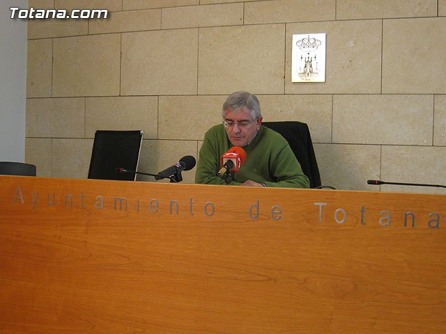Rueda de prensa IU-verdes Totana, valoración Pleno enero 2013, Foto 1
