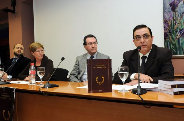 Presentan el libro homenaje póstumo al profesor Francisco Gutiérrez Díez - 1, Foto 1