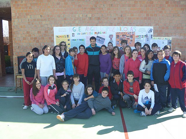 El marchador murciano, Miguel Ángel López Nicolás, 5º en los JJOO de Londres, visitó a los alumnos de ESO del Colegio Reina Sofía, Foto 1