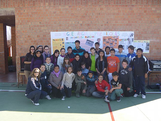 El marchador murciano, Miguel ngel Lpez Nicols, 5º en los JJOO de Londres, visit a los alumnos de ESO del Colegio Reina Sofa - 2