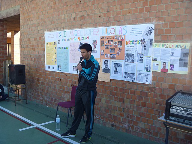 El marchador murciano, Miguel ngel Lpez Nicols, 5º en los JJOO de Londres, visit a los alumnos de ESO del Colegio Reina Sofa - 6