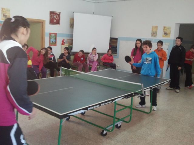 El colegio público San Isidro de Los Belones recibe a la élite del tenis de mesa de Cartagena - 1, Foto 1