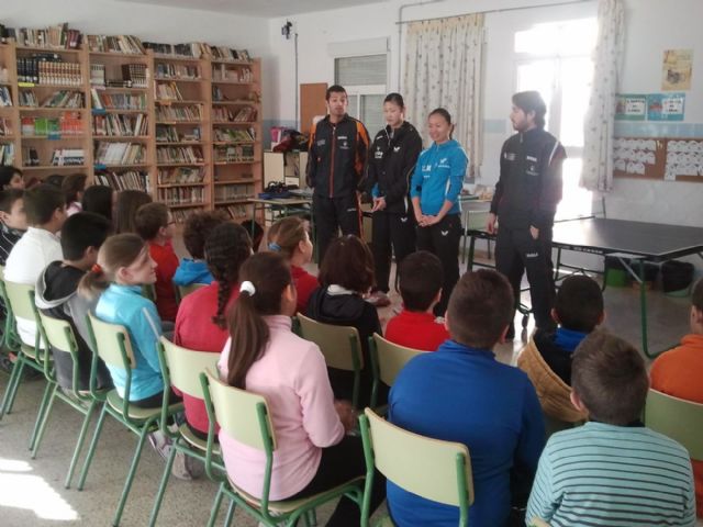 El colegio público San Isidro de Los Belones recibe a la élite del tenis de mesa de Cartagena - 2, Foto 2