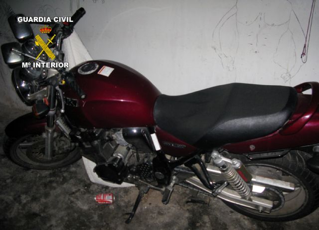 La Guardia Civil desmantela un grupo delictivo dedicado al robo en viviendas en San Javier - 1, Foto 1