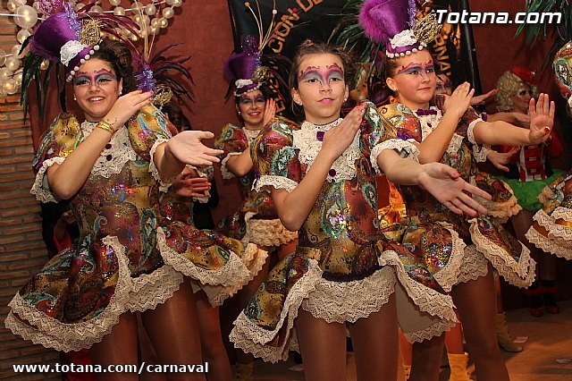 La Federación de Peñas de Carnaval reparte 17 premios entre las diferentes peñas participantes en el desfile de adultos de este año - 1, Foto 1