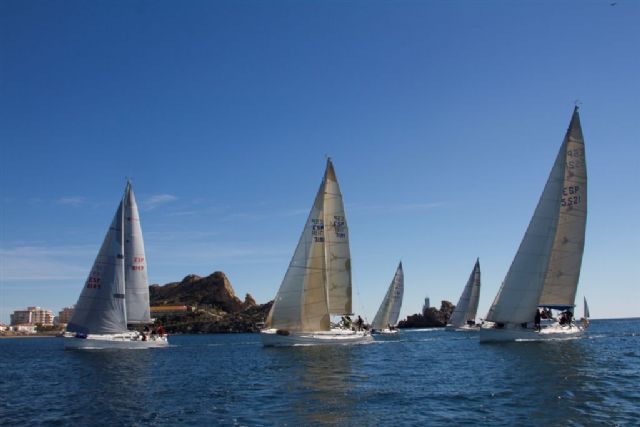 Dos embarcaciones colisionan en la segunda manga de la XII regata carnaval del club nautico de Águilas - 3, Foto 3