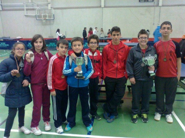 El equipo cadete masculino del IES Juan de la Cierva, subcampeón en la final regional de tenis de mesa de Deporte Escolar, celebrada en Lorca, Foto 3