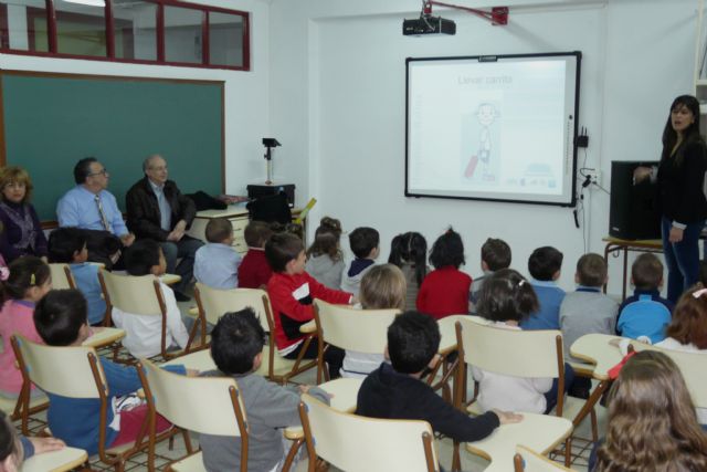 El Ayuntamiento y el Hospital de Molina organizan una Jornada sobre el Cuidado de la Espalda en Escolares - 1, Foto 1