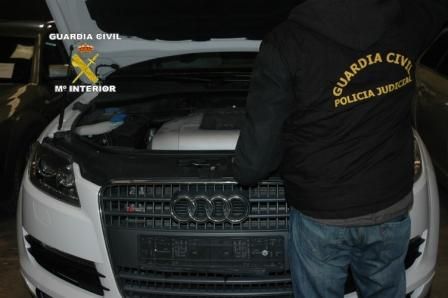 La Guardia Civil detiene a cuatro personas por estafas en ventas de coches de alta gama por Internet - 5, Foto 5