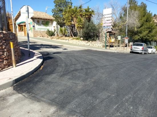 El Ayuntamiento pavimenta las calles que dan entrada a El Berro, Foto 2