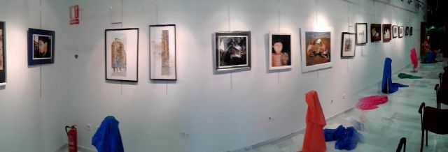 Los pintores Maravillas Agudo y Juan Roth presentan su obra en el Centro Municipal de Santiago y Zaraiche - 1, Foto 1