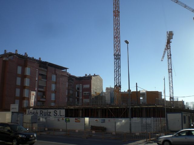 Las viviendas en reconstrucción tras los terremotos suponen a día de hoy casi 70.800 m2, una superficie superior a 11 campos de fútbol - 3, Foto 3