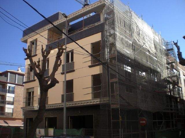 Las viviendas en reconstrucción tras los terremotos suponen a día de hoy casi 70.800 m2, una superficie superior a 11 campos de fútbol - 4, Foto 4