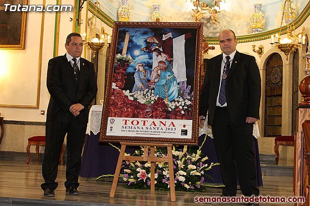 Se presenta el cartel anunciador de la Semana Santa´2013 y el nuevo Nazareno de Honor - 1, Foto 1