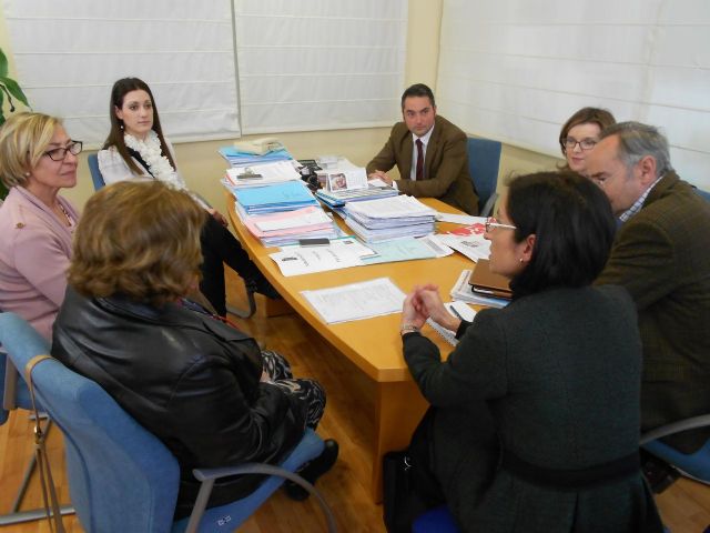 El Ayuntamiento de Murcia apoya las nuevas iniciativas solidarias de FADE - 1, Foto 1