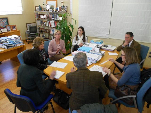 El Ayuntamiento de Murcia apoya las nuevas iniciativas solidarias de FADE - 2, Foto 2