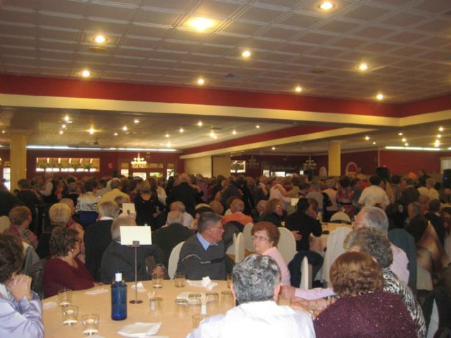Más de medio millar de mayores bailaron en San Valentín - 5, Foto 5